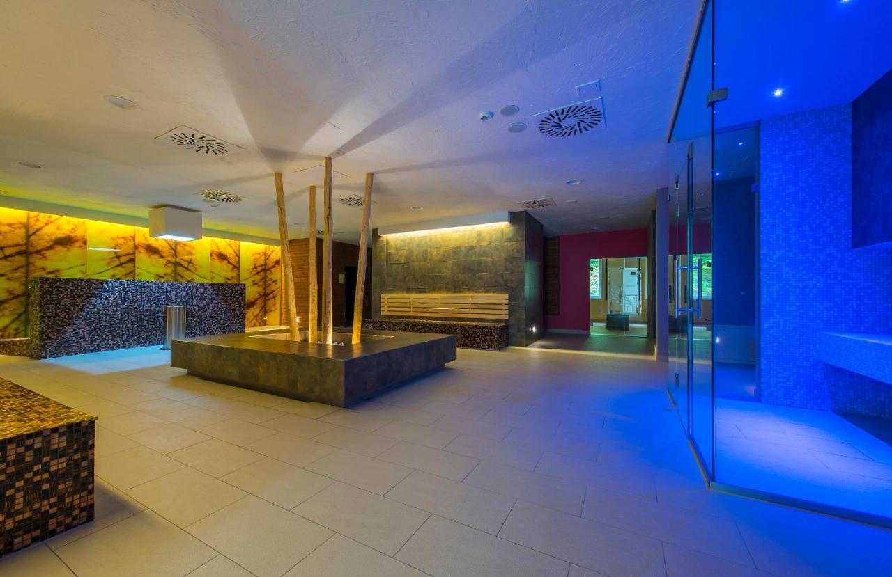 Wellness Penzion Smerdzonka - Kupele Pieniny Червены-Клаштор Экстерьер фото